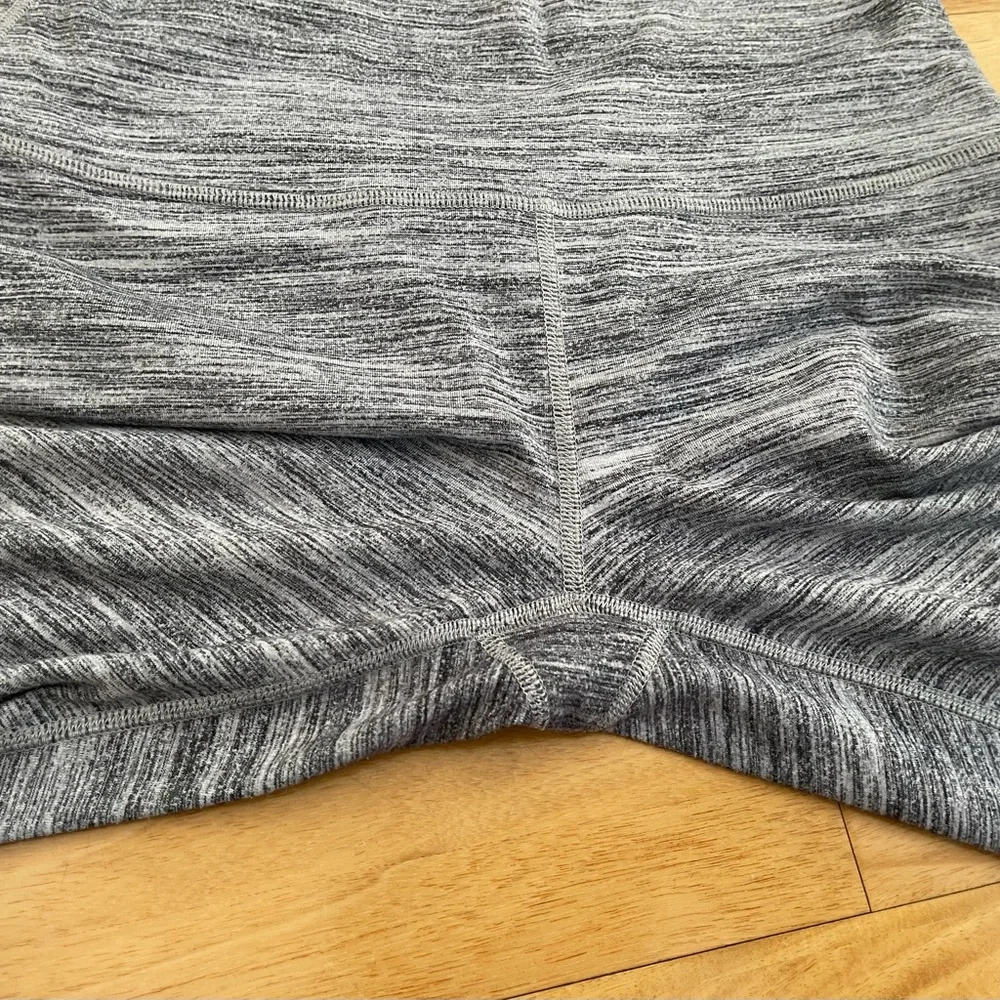 Lululemon Heather Grey Leggings - Picture 8 of 9